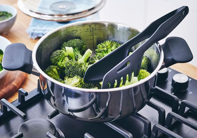 Tupperware Universal Cookware Stock Pot 4L tupperware_ww_st_2008_0015.jpg