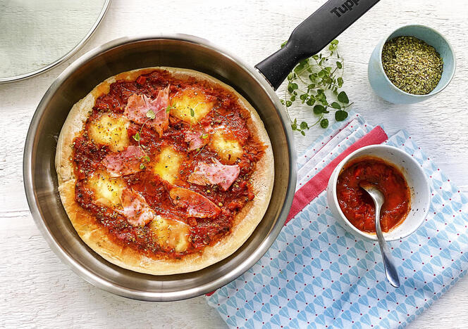 Tupperware Stovetop Pizza 